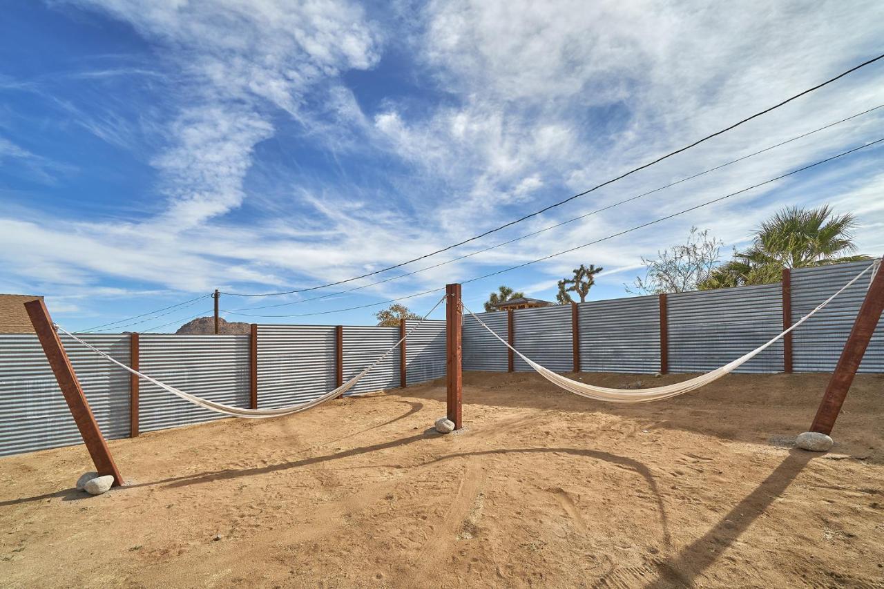 Eclectic Joshua Tree Villa Exterior photo